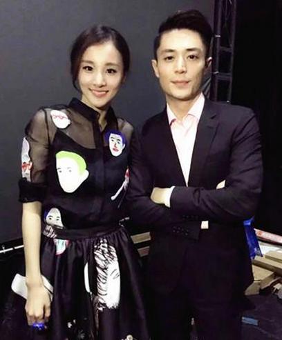 陈龙爆料老婆视频大全,揭秘明星家庭背后的真实生活  第1张